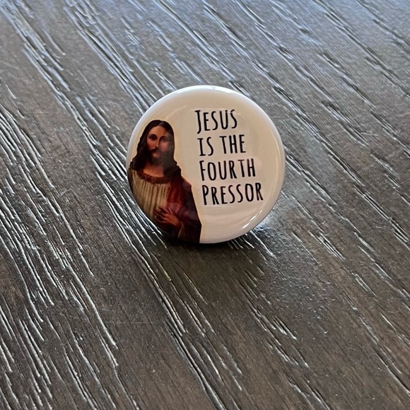 🏥Badge Pin - Picture 2 of 7